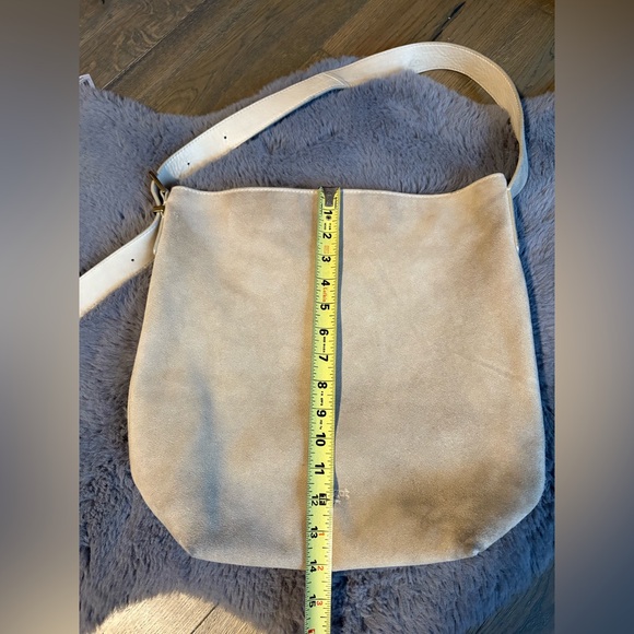 Margot New York Kaye Bucket Bag Tote In Ivory Suede - Picture 8 of 15